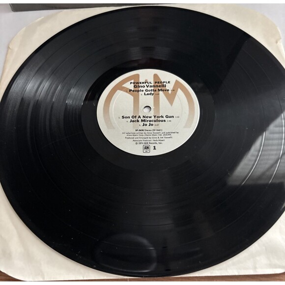 Gino Vannelli Powerful People Vinyl LP- AM Records SP 3630-1974 Pitman Pressing - Picture 3 of 7